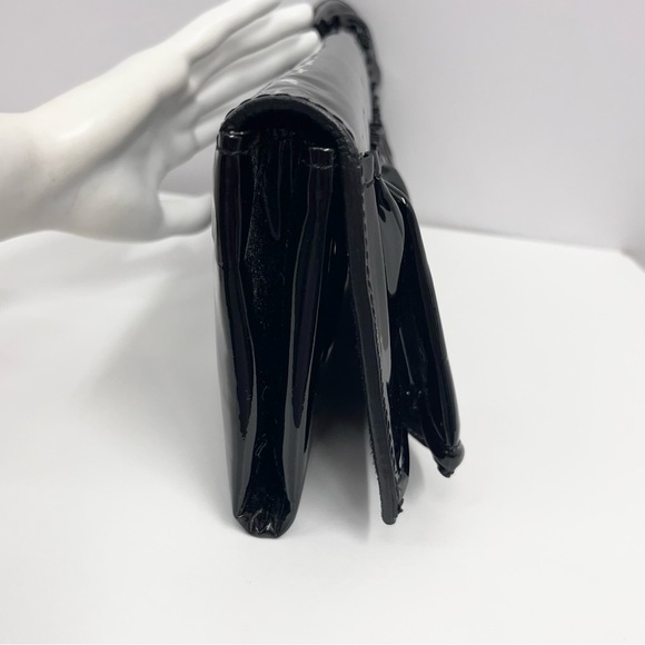 Authenticated Valentino Garavani Black Patent Leather Clutch w GoldChain duster - Picture 7 of 17